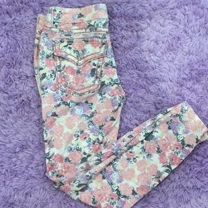 Miss Me Floral Cuff Skinny Jeans